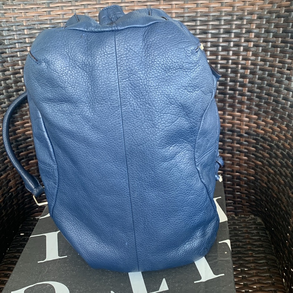 B Makowsky Women Leather Shoulder Bag - Picture 5 of 16